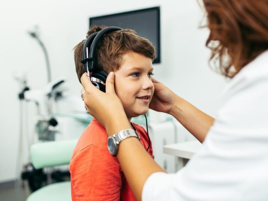 Problème auditif chez l&rsquo;enfant de 4 ans : que faut-il savoir ?
