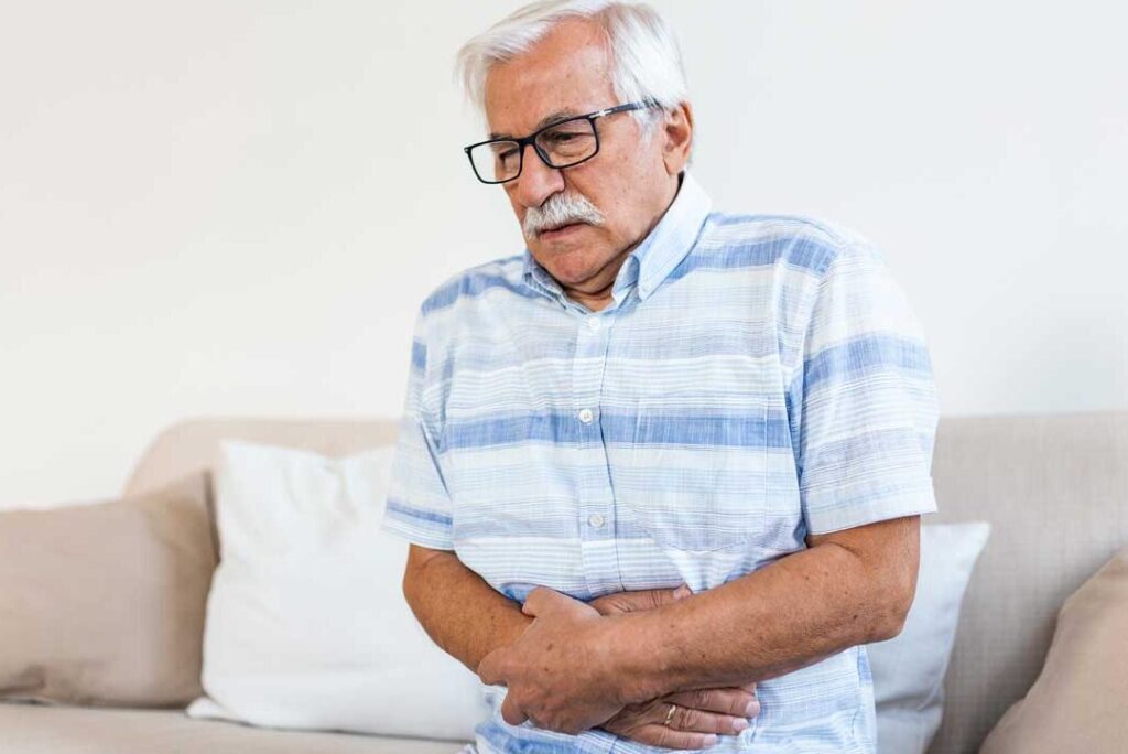 Quel médicament soulage efficacement les coliques chez les adultes ?
