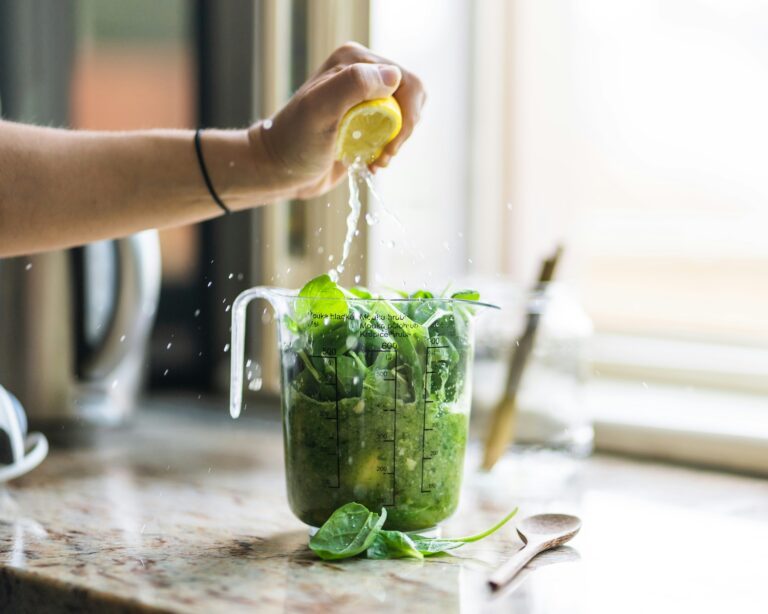 découvrez tout ce que vous devez savoir sur le régime alimentaire, les astuces pour perdre du poids et les conseils pour une alimentation équilibrée.