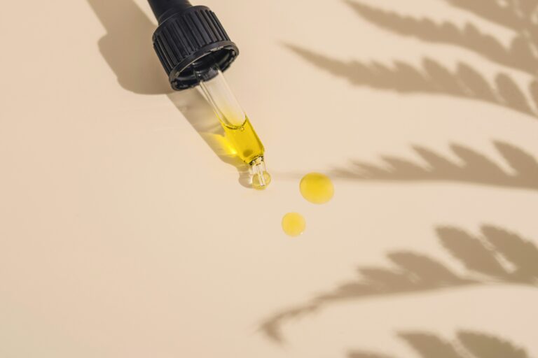 découvrez tout ce que vous devez savoir sur le cbd, ses bienfaits et ses utilisations, avec des produits cbd de qualité supérieure. commandez en ligne dès maintenant !
