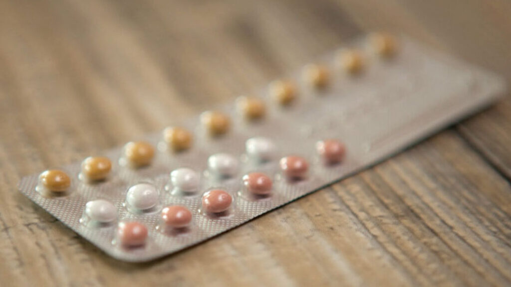 Quel médicament peut déclencher les règles ?