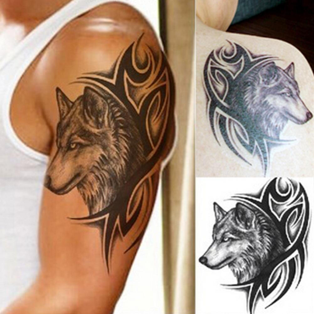 Tatouage loup tribal