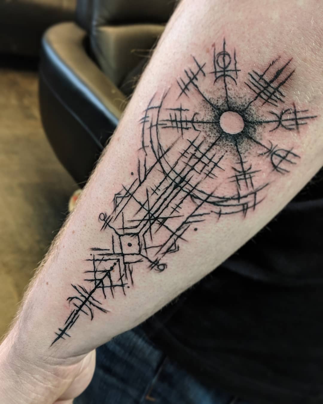 Tatouage boussole Viking