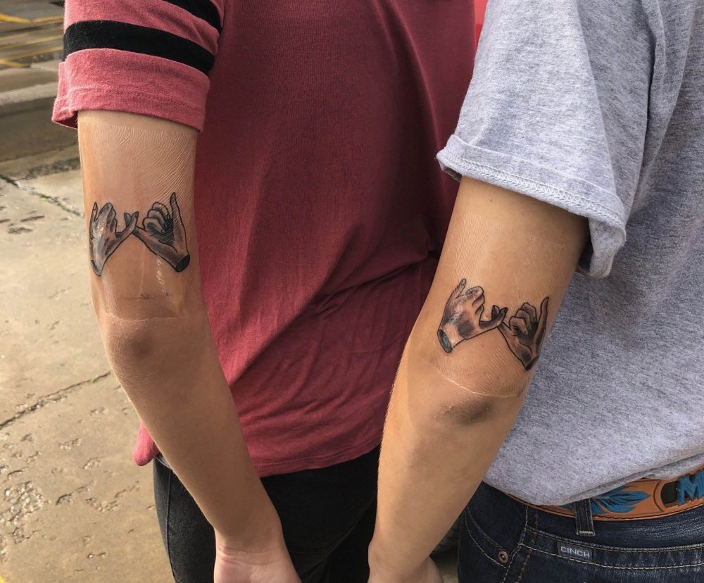 Tatouage en couple assortis