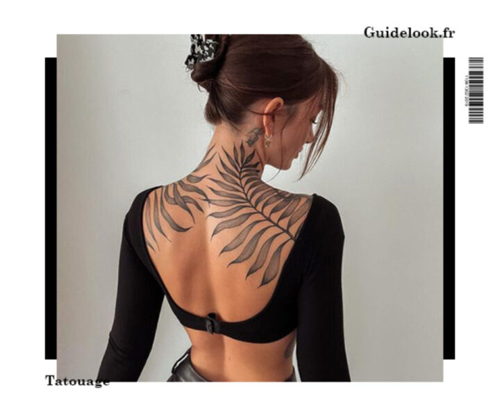 Tatouage élégant dans le dos pour femme : idées et significations