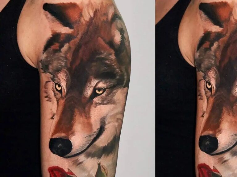 Tatouage loup en aquarelle avec des nuances artistiques
