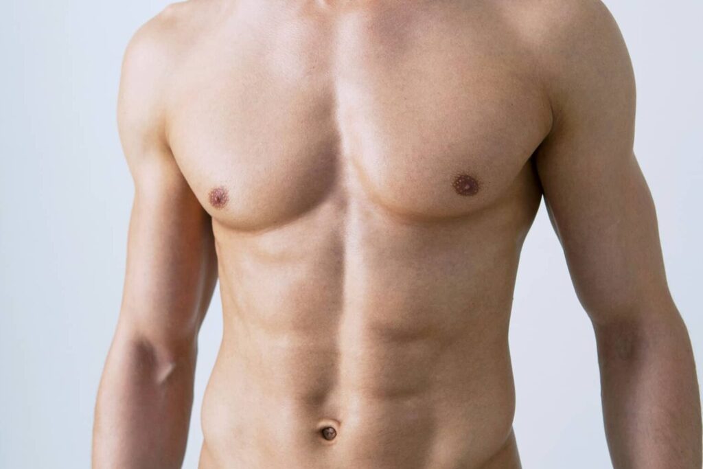 Hypertrophie mammaire chez l’homme : causes et solutions pour y faire face